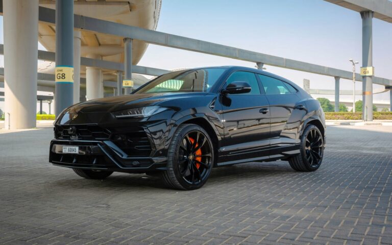 Lamborghini Urus Negro