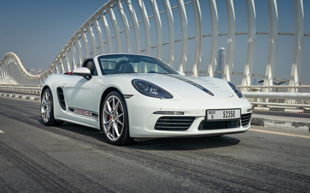 פורש Porsche Boxster 718 Cabrio White 2019