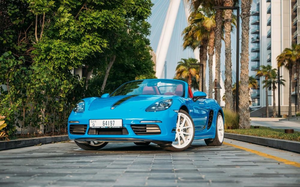 blue_porsche-boxster--style-edition_2023_5473_main_ee2013cb9b3061c72aa385acc9d13c66